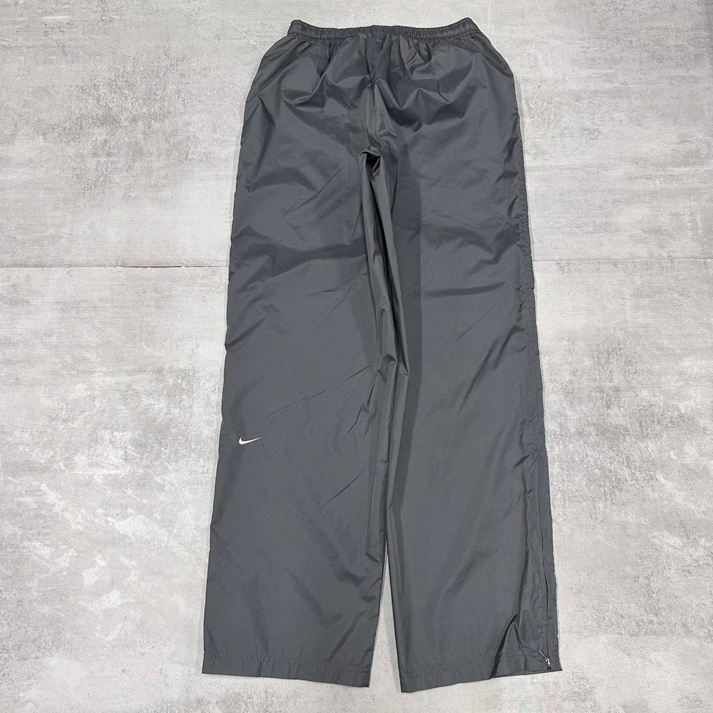 Grey Baggy Nike trackies XL loose y2k floaty leg joggers embroidered logo