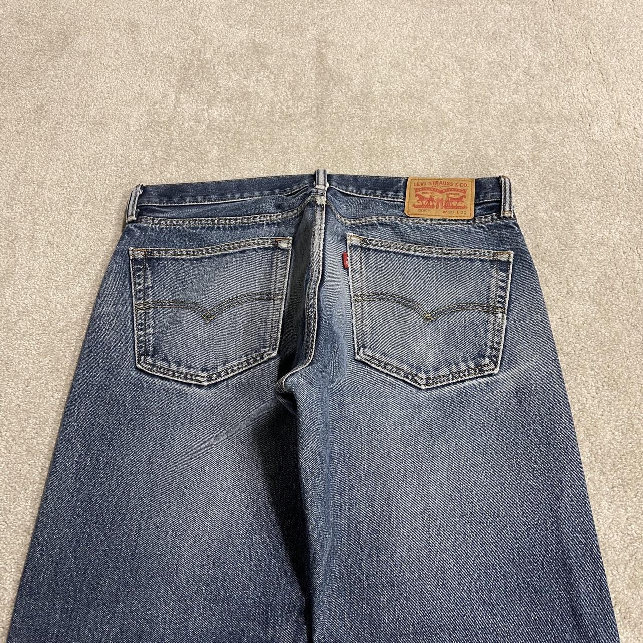 Y2K Levi’s 505 jeans W36L30 blue 100% cotton straight fit 5 pocket belt loops red tab logo