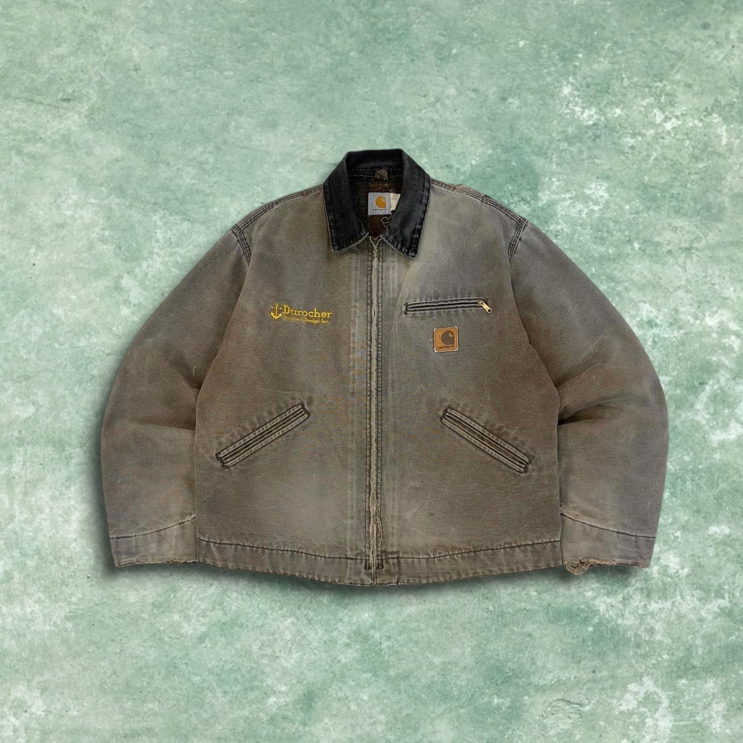 Vintage Carhartt Detroit jacket brown technical boxy cropped fit chore coat checkered blanket lining