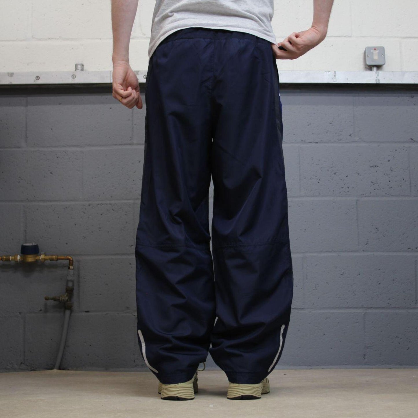 Starter baggy tracksuit bottoms wide leg navy Loose floaty print logo mesh lined track pants