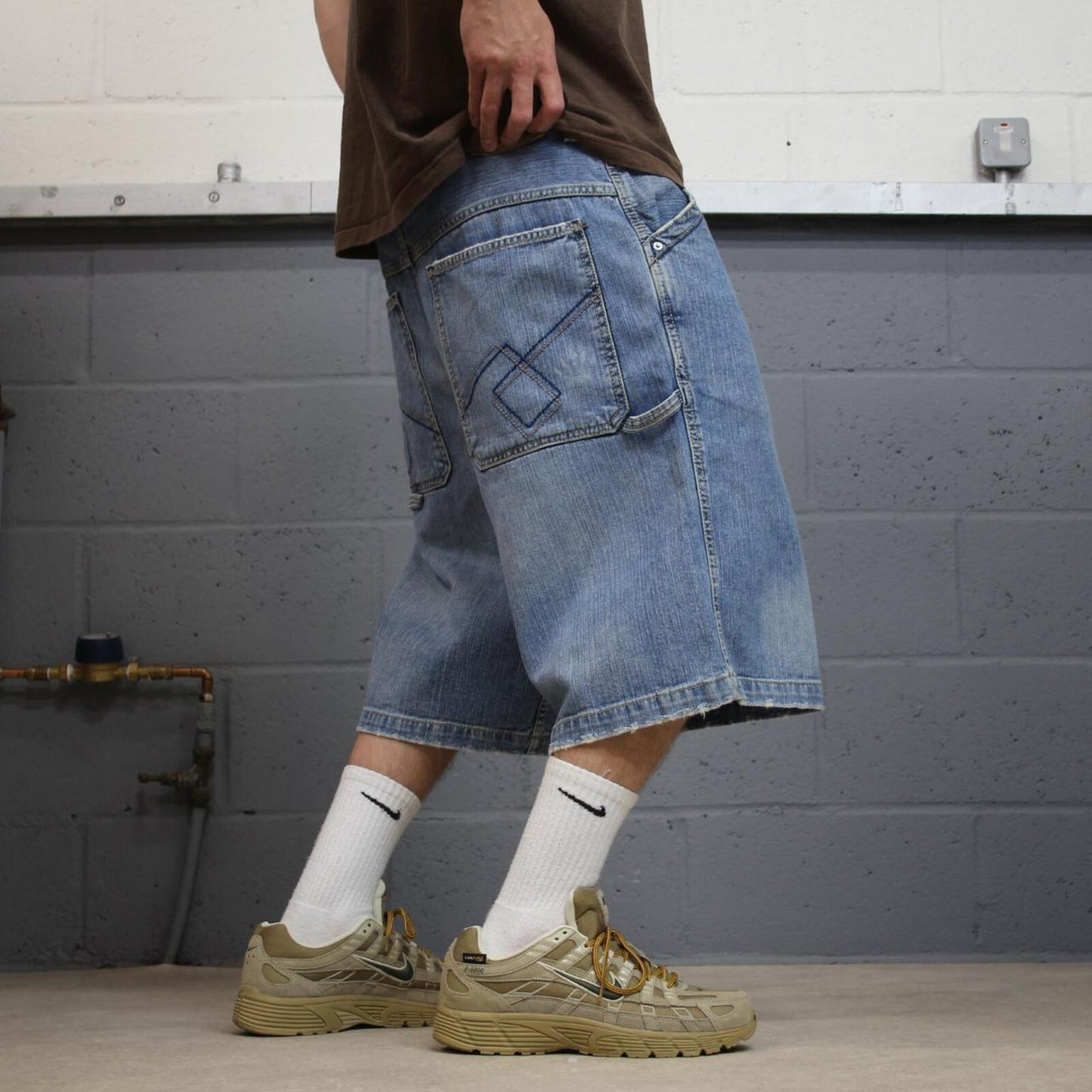 JNCO extra baggy denim shorts carpenter blue Premium embroidered skater style cargo jorts