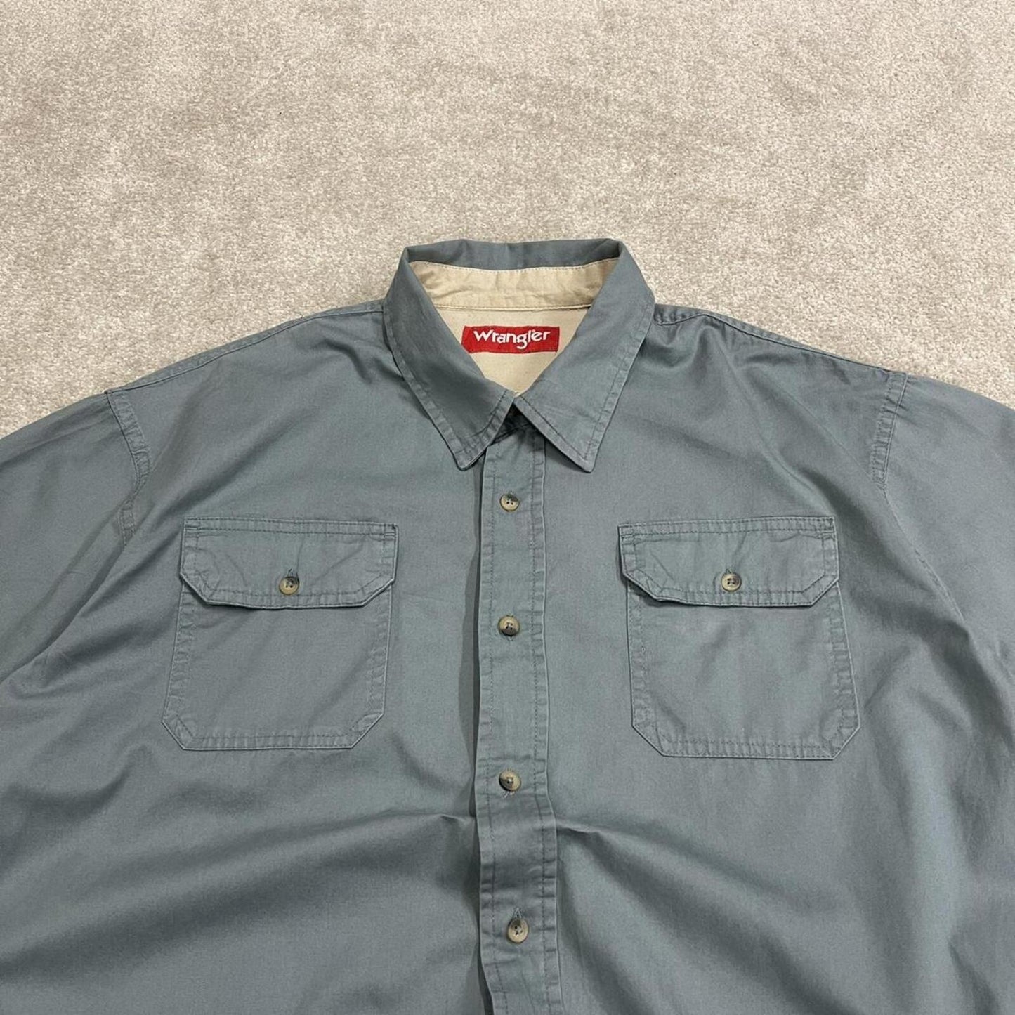 Wrangler short sleeve shirt boxy fit blue Wide surf style button down summer shirt