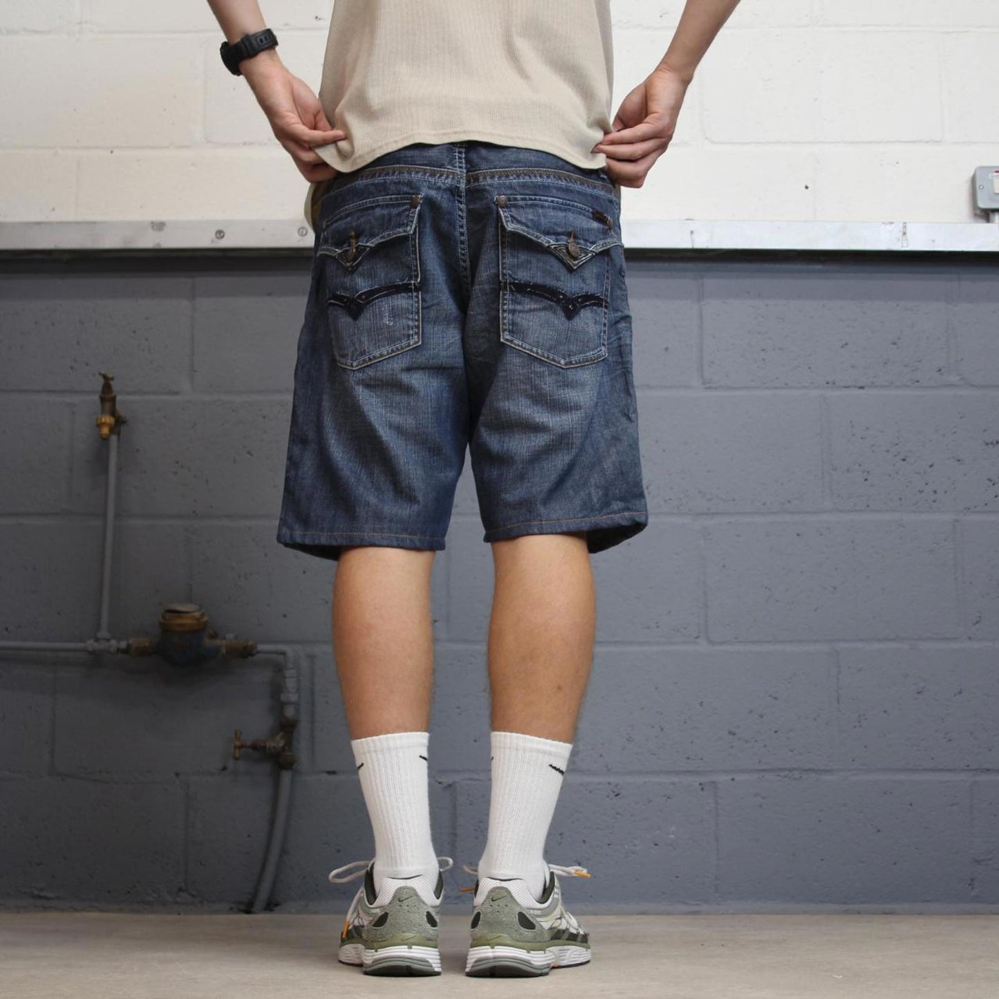 Blue embroidered Seven7 jorts W38