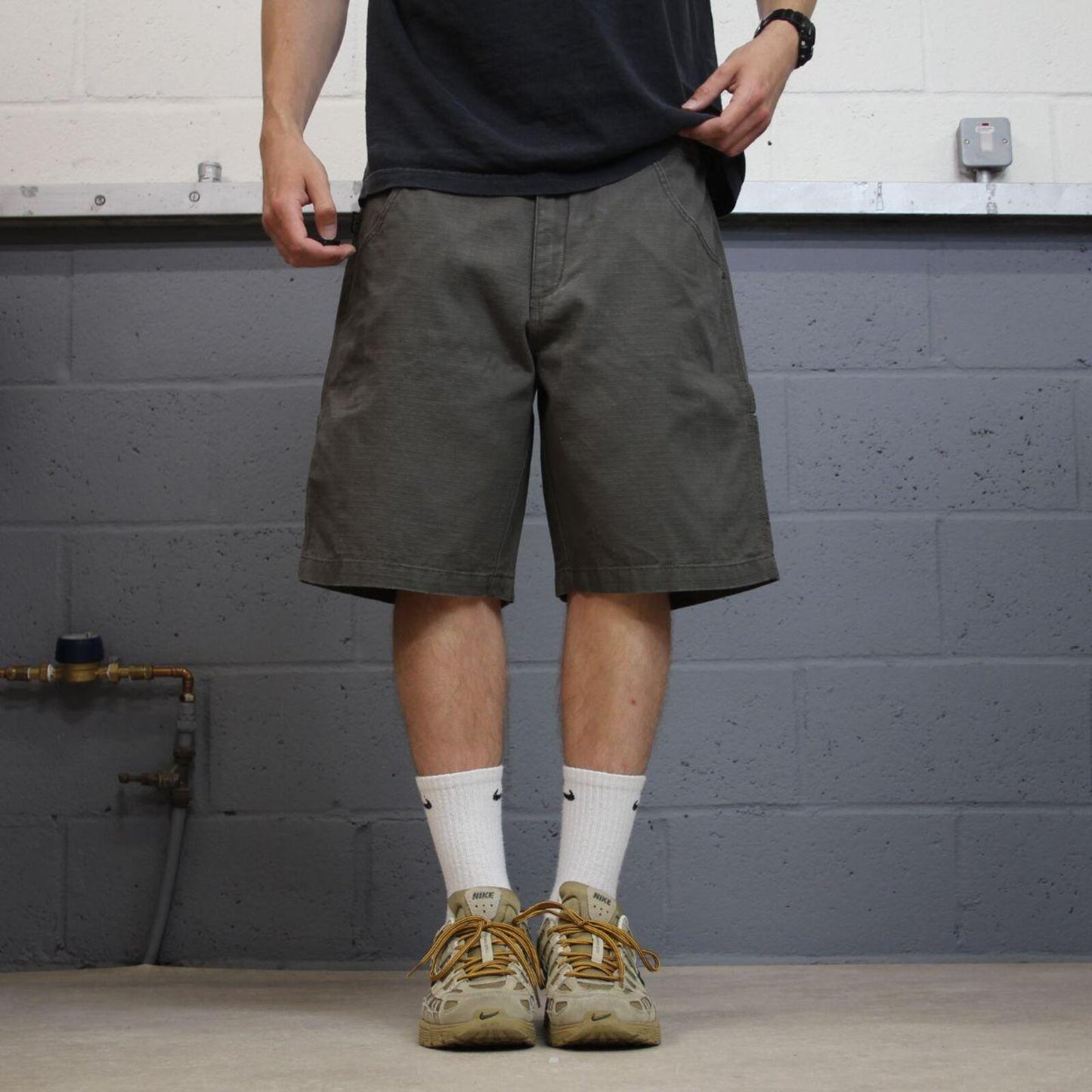 Baggy carpenter shorts utility cargo green Gravel Gear loose skater style summer shorts