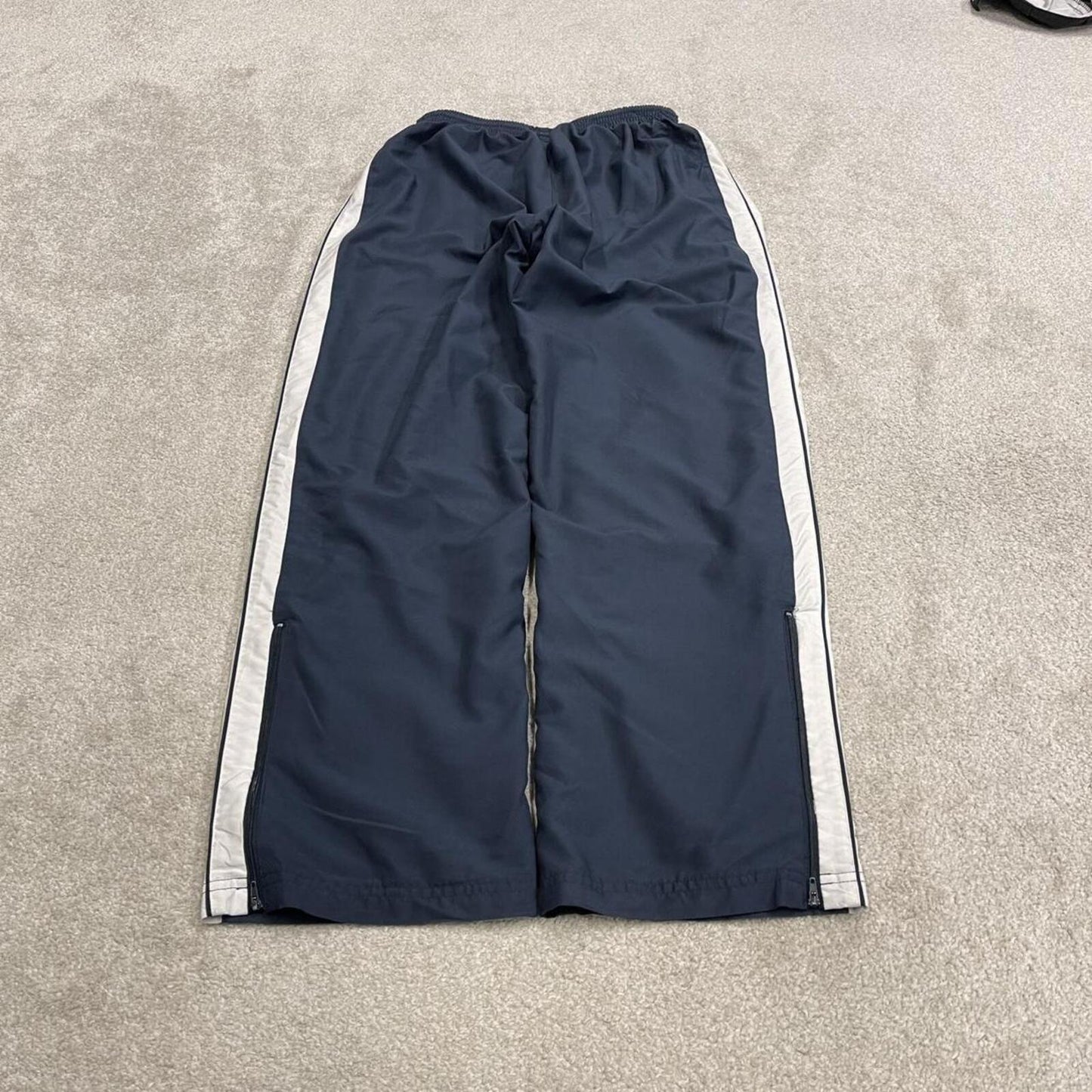 Baggy Reebok tracksuit bottoms vintage wide leg navy Loose embroidered side stripe track pants