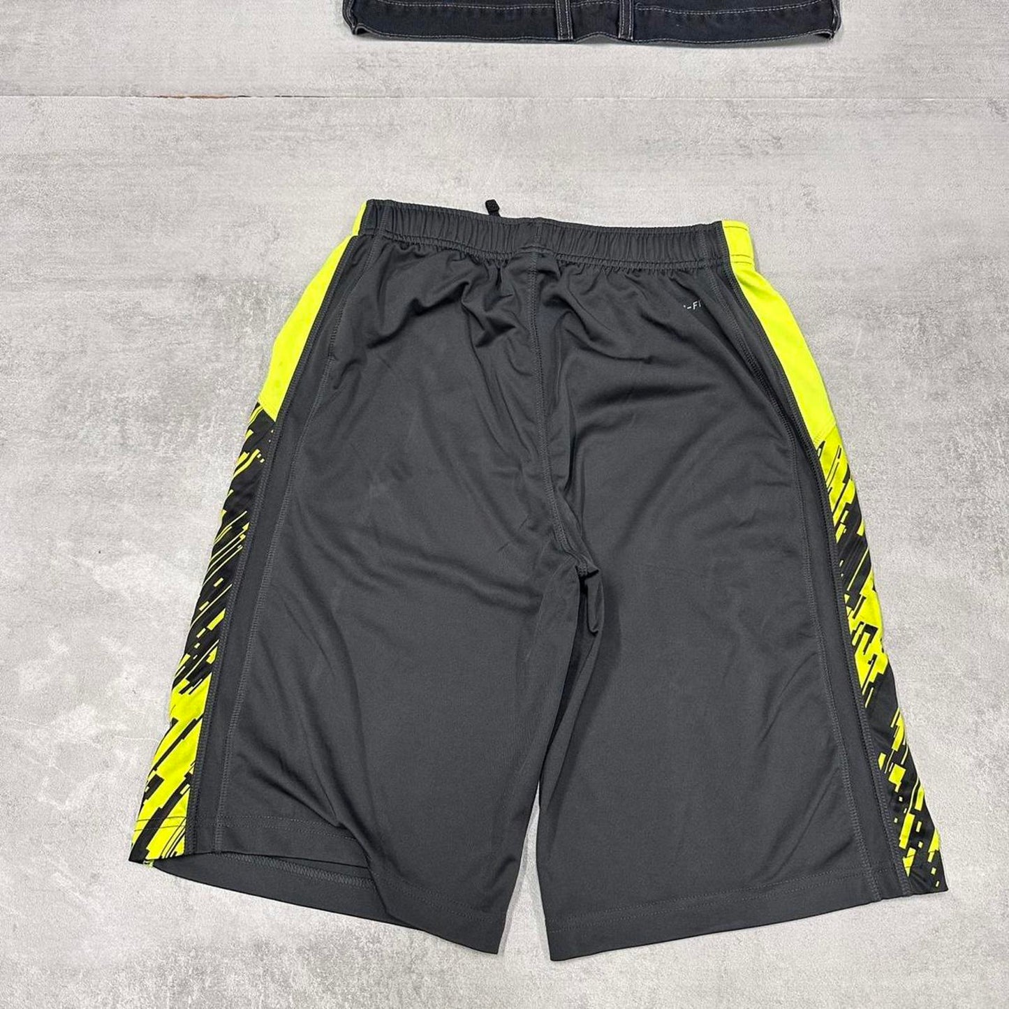 Nike Y2K Sports Shorts Kids L