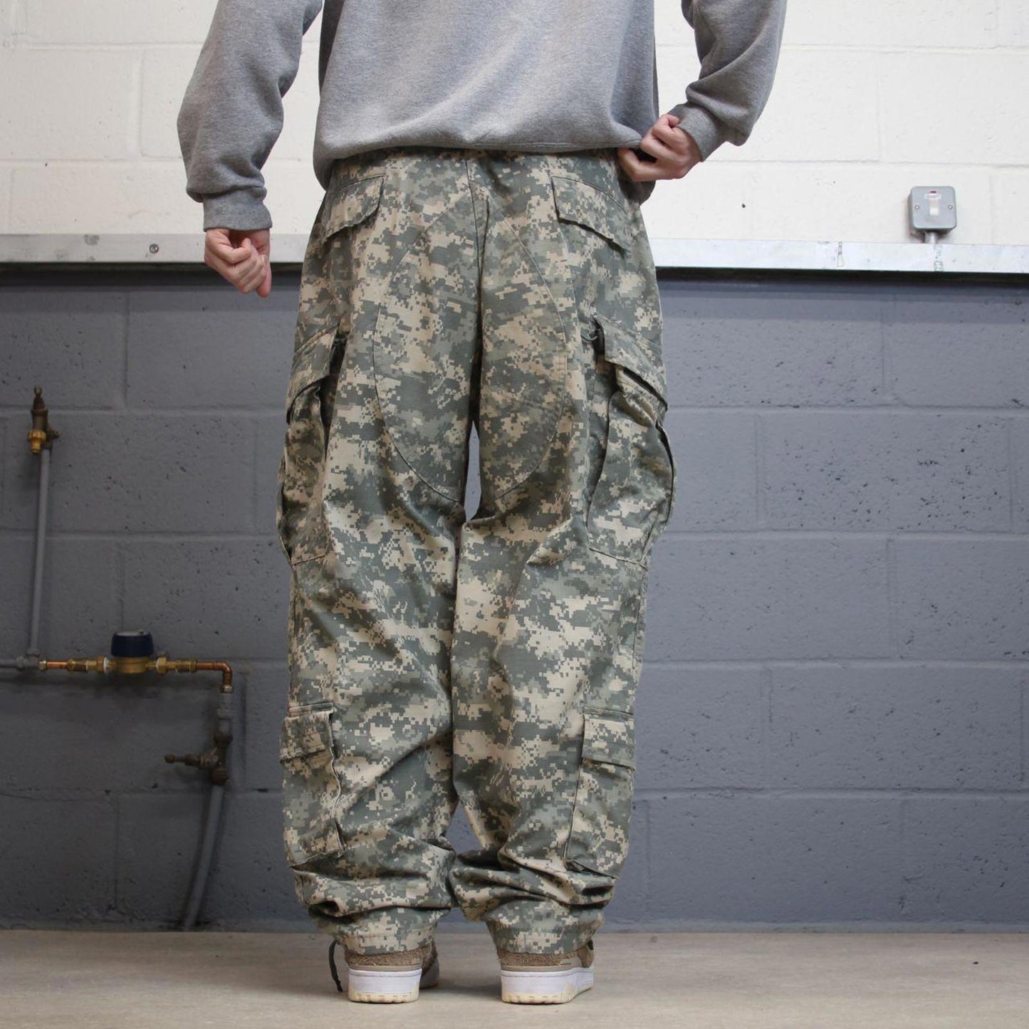 Baggy army camo cargo pants green drawstring digital desert camouflage US military combat trousers