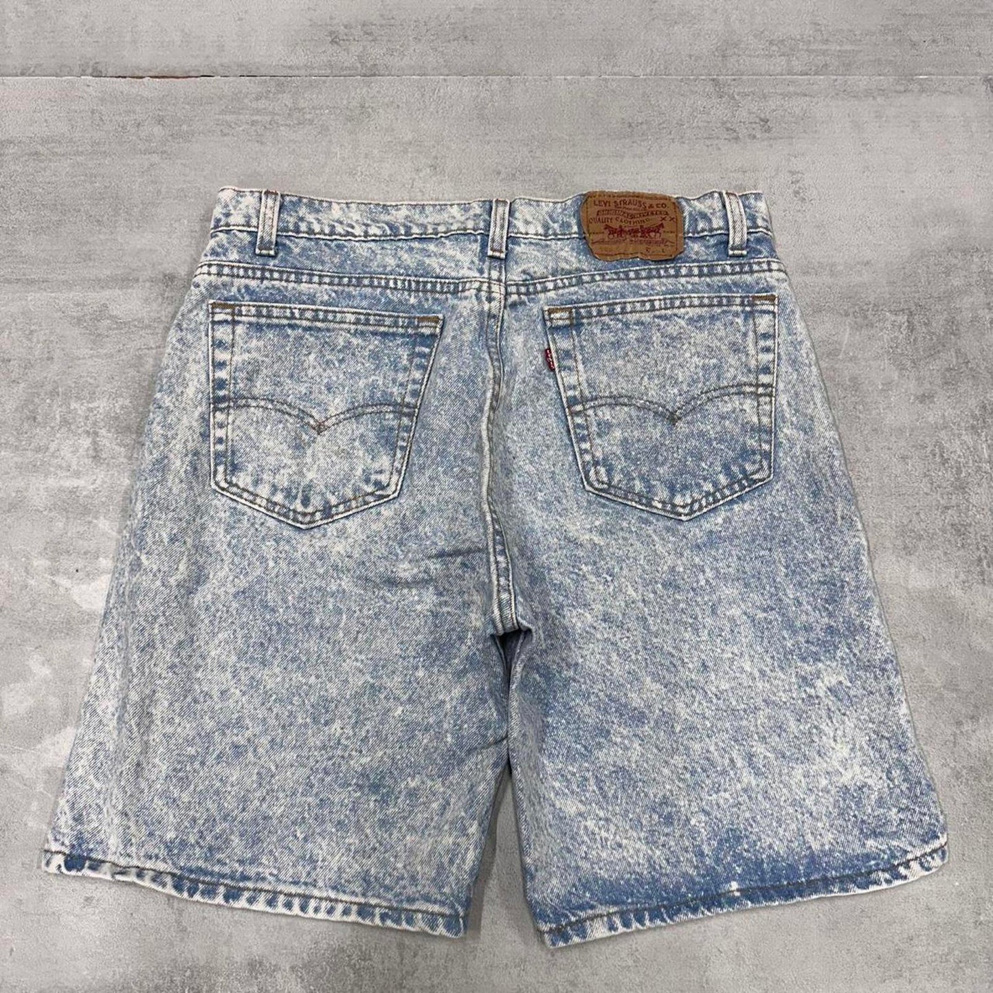 Mens Levi’s 505 jorts W34