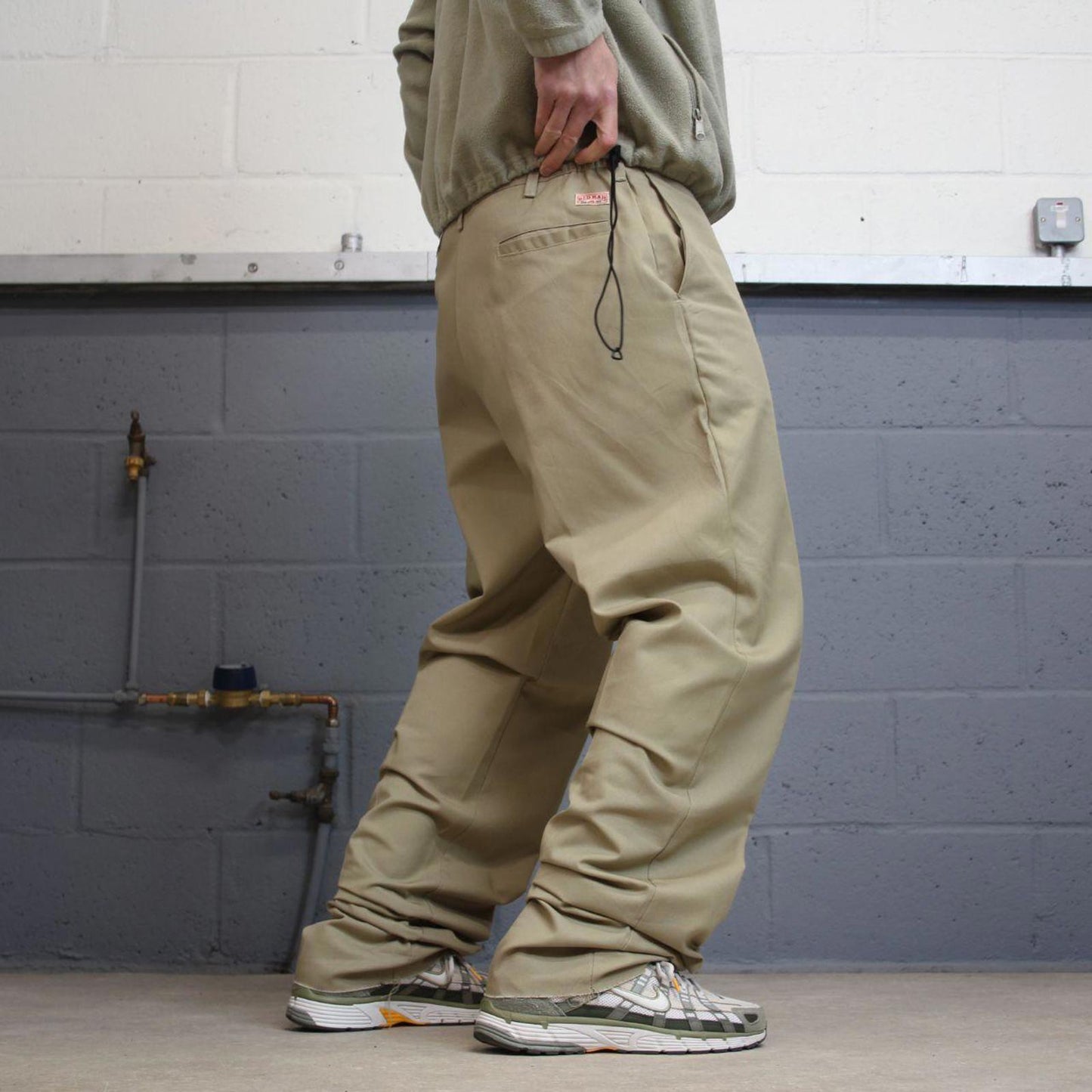 Y2k baggy work pants loose beige Chino style skater trousers Red Kap workwear patch logo