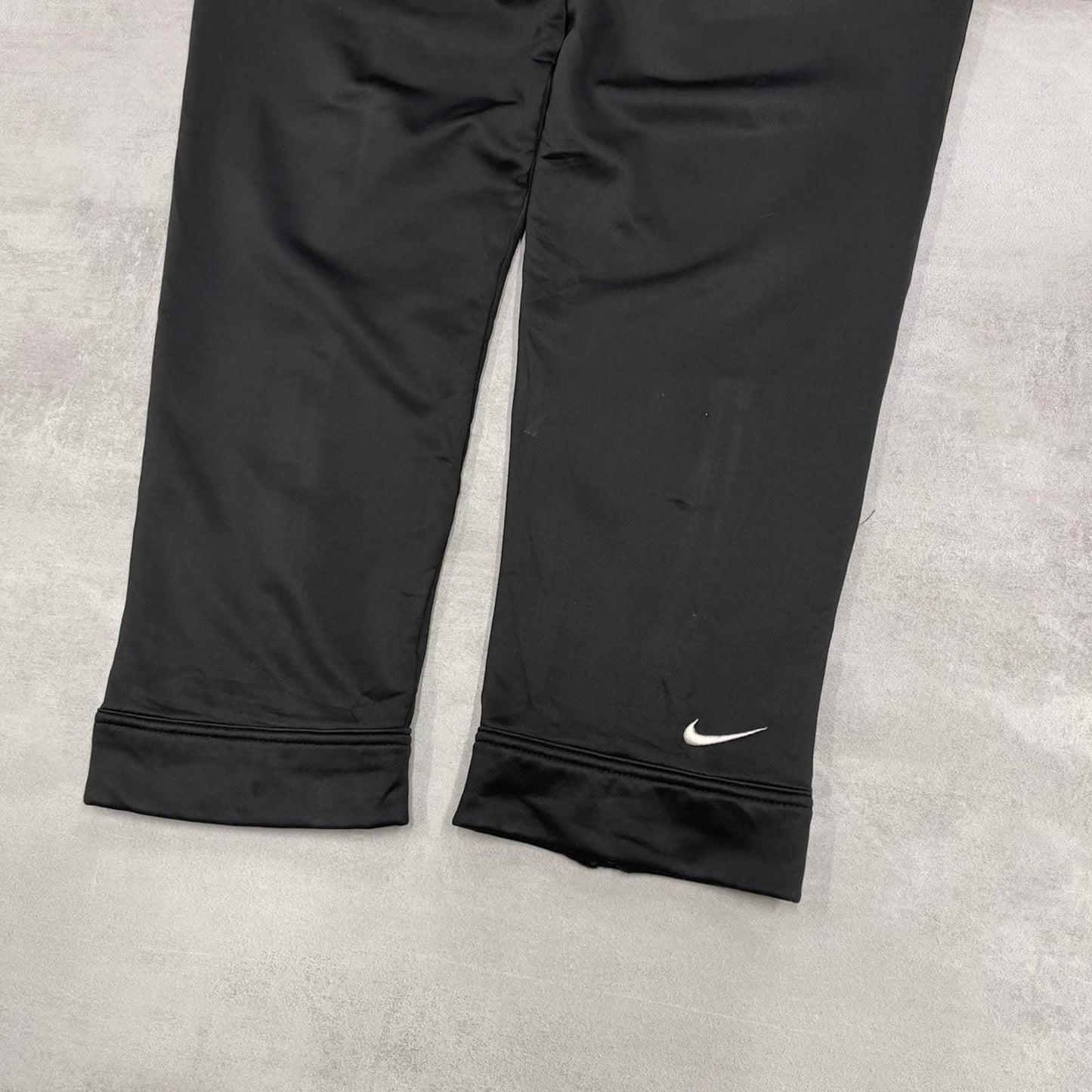 Black Nike trackies M 8-10 loose y2k floaty leg joggers embroidered logo
