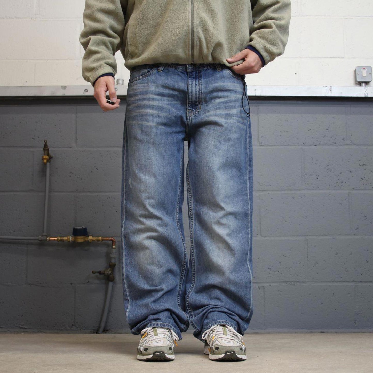 Y2K Ecko Unltd jeans W38 L33 loose embroidered hip hop style jeans