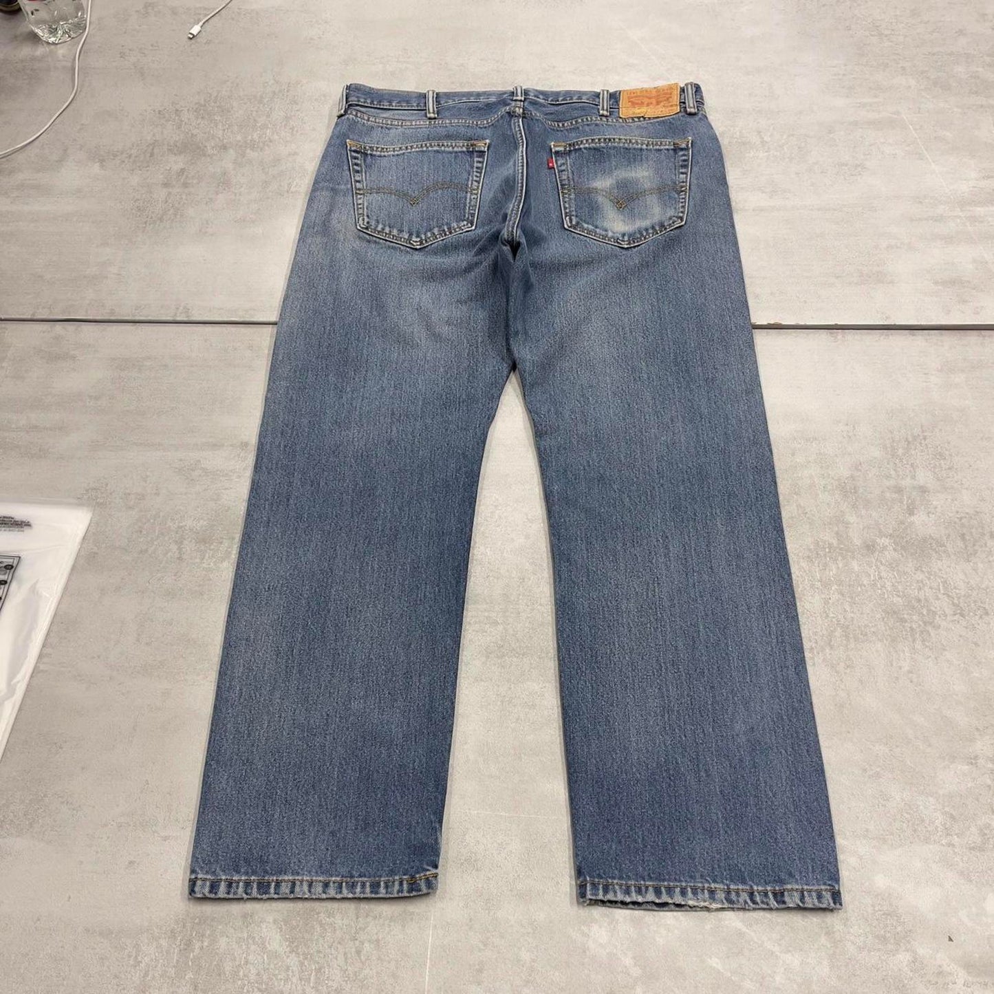 Blue Levi's 505 jeans W38L30 loose denim jeans red tab logo