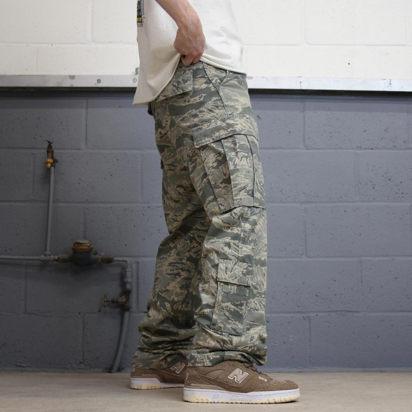 US Air Force cargo pants W30L36 baggy green digital camouflage trousers double knee utility