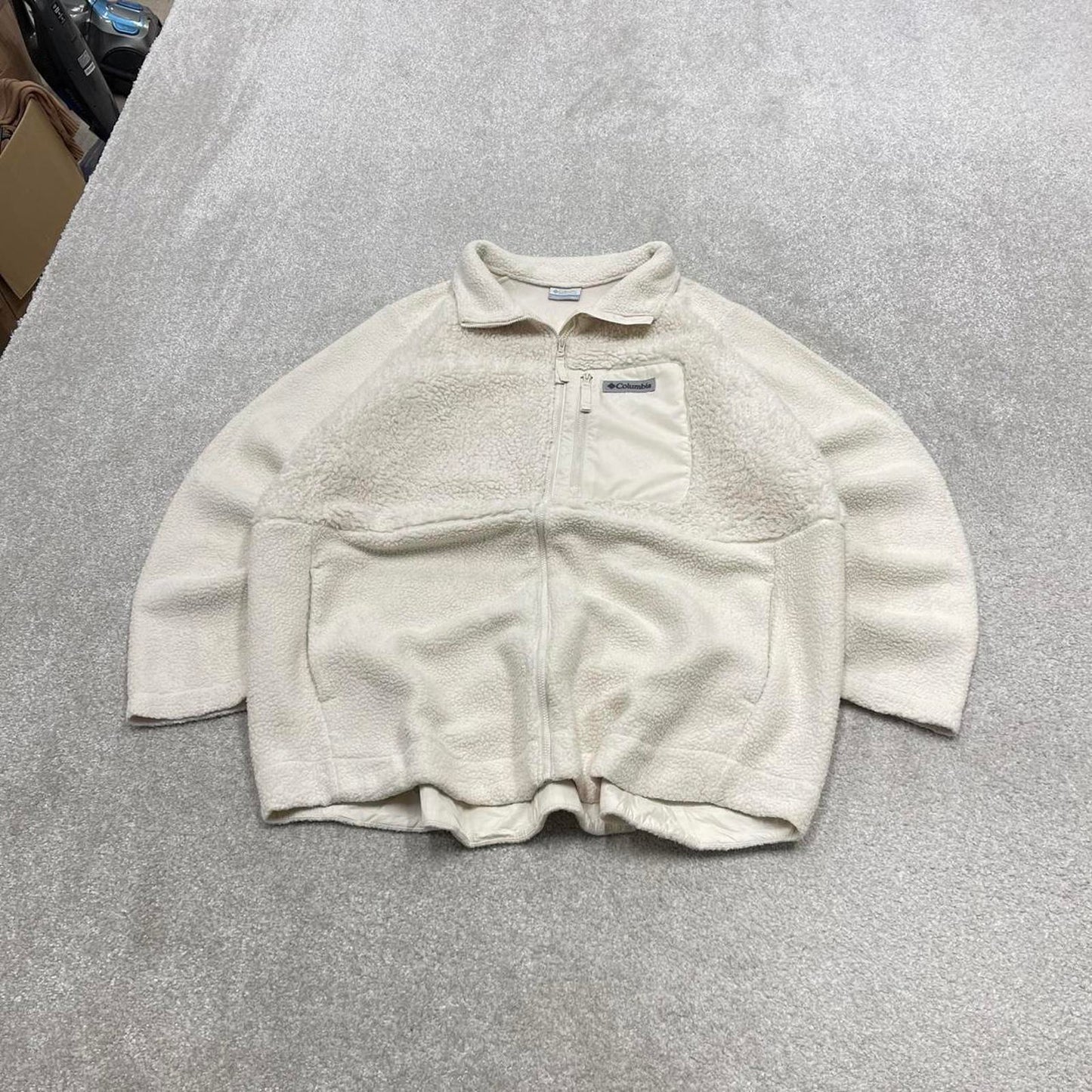 00s Columbia technical fleece XL women's white deep pile teddy bear full zip up y2k style autumn