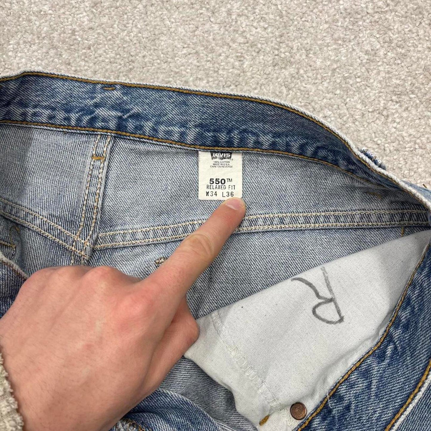 Y2K Levi’s 550 jeans wide leg blue Loose relaxed fit denim pants red tab logo