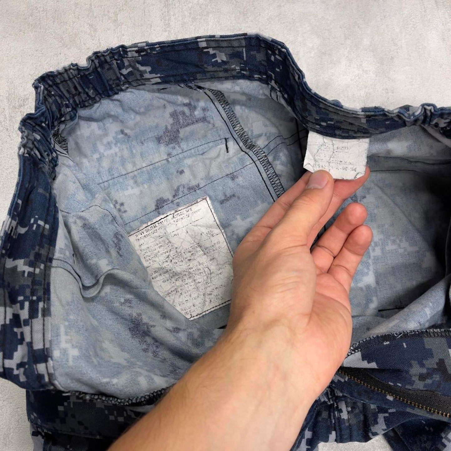 US Navy cargo pants W32L31 baggy blue USN digital camouflage trousers double knee pleated