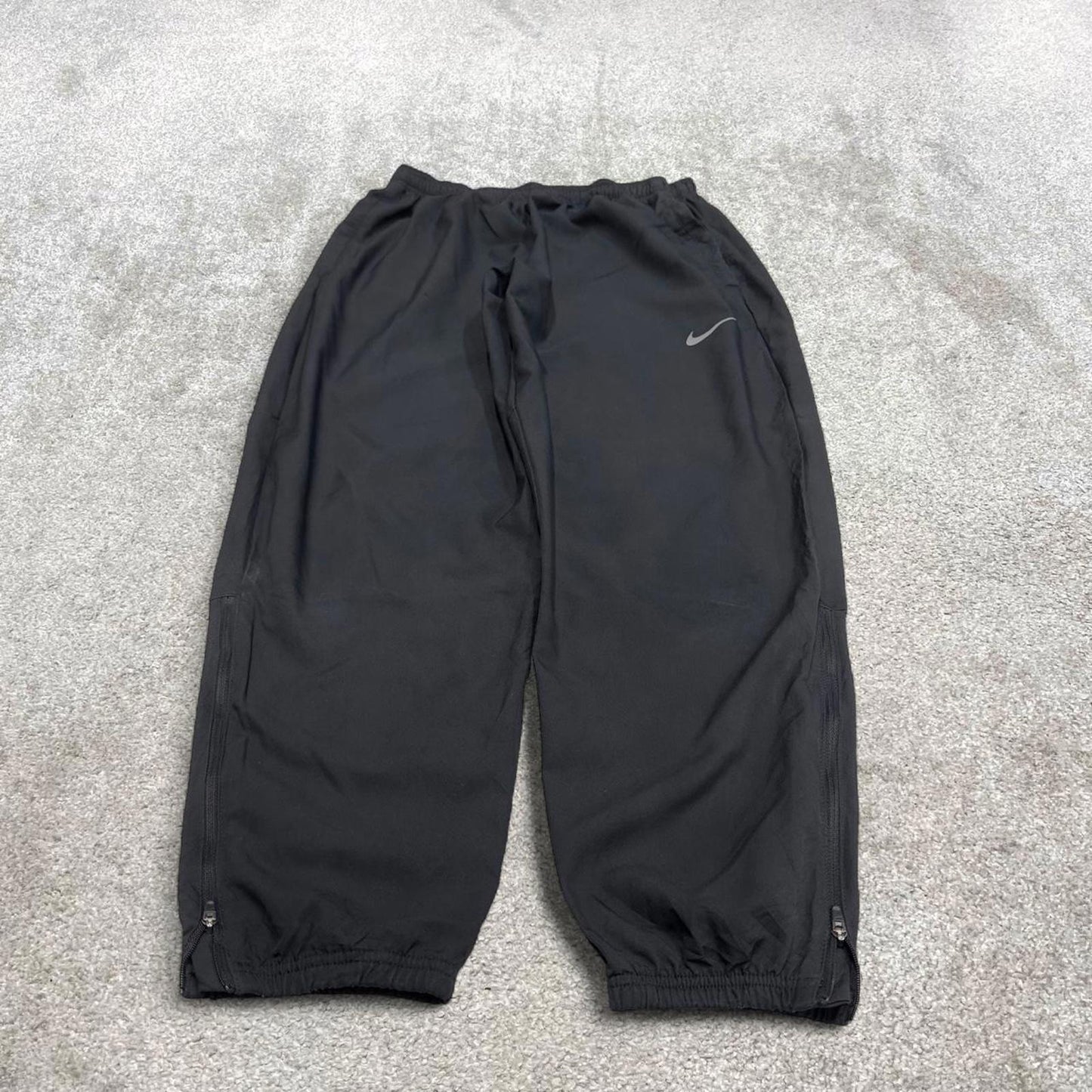 Nike Dri Fit Trackies XL black y2k 00s style loose leg joggers print logo