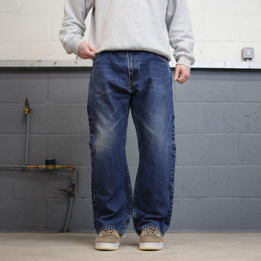 Vintage Y2K Levi’s 517 bootcut jeans blue 5 pocket denim pants red tab