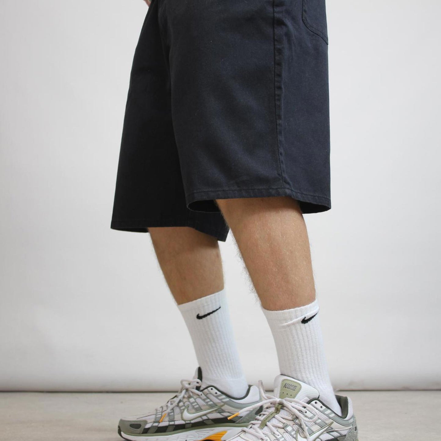 Black Dickies shorts W42