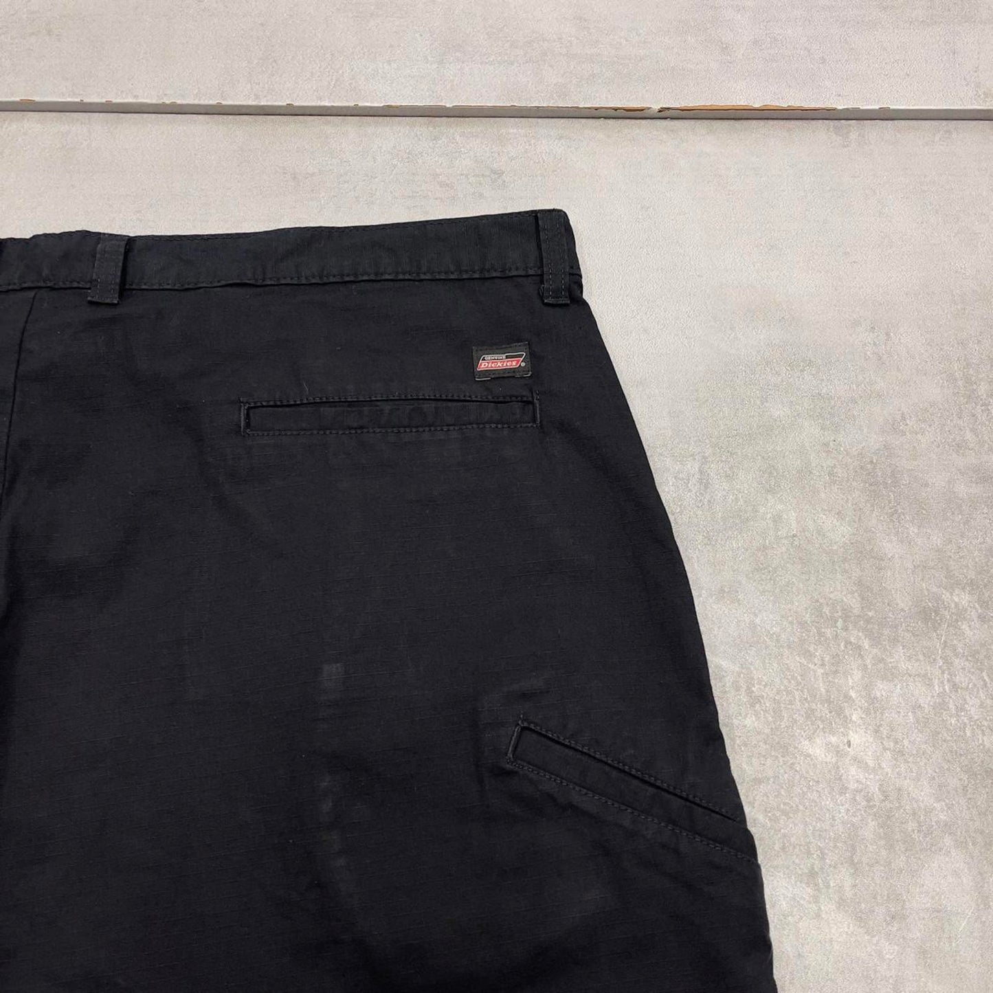 Baggy Black Dickies carpenter shorts W42