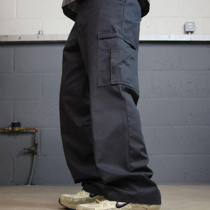 Dickies baggy cargo pants y2k grey W34L32 Loose fit skater work pants, belt loops, utility pockets