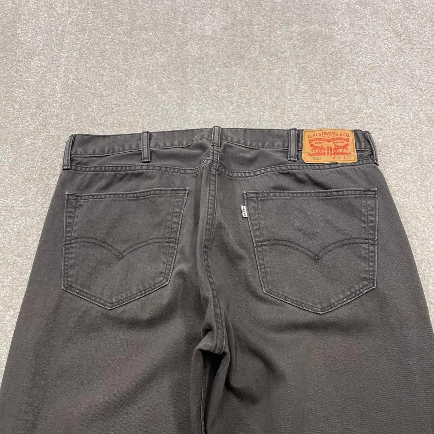 Y2K 00s Levi’s 505 jeans grey Straight leg denim pants red tab logo