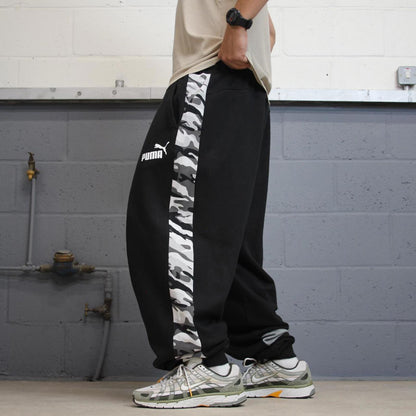 Baggy black Puma joggers 4XL y2k style sportswear track pants loose fit