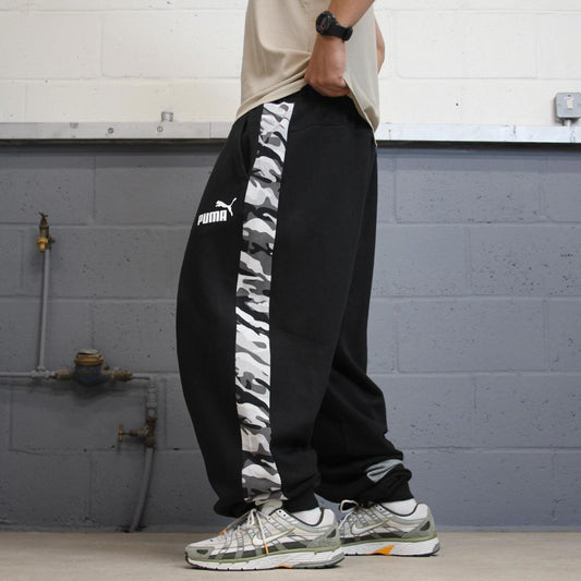 Baggy black Puma joggers 4XL y2k style sportswear track pants loose fit