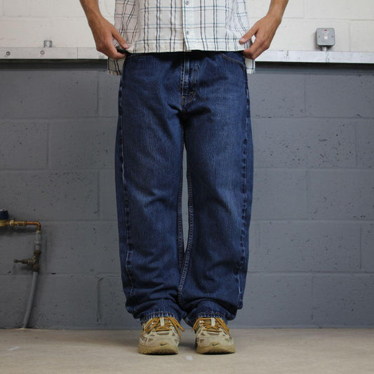 Levi’s 505 jeans y2k blue denim Loose straight leg 2000s style red tab logo jeans