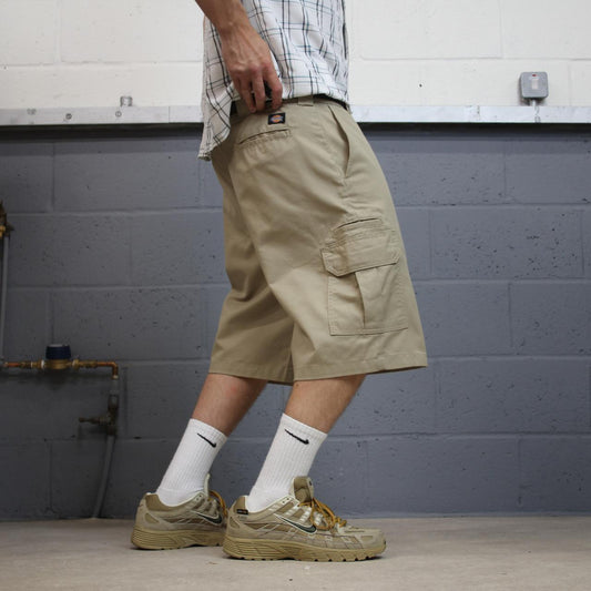 Dickies cargo chino shorts khaki Twill chino style skater shorts loose leg festival