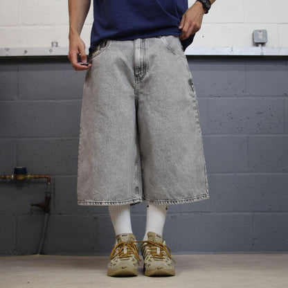 Y2K Extra baggy Empyre shorts long grey Wide leg skater style brand surf jorts