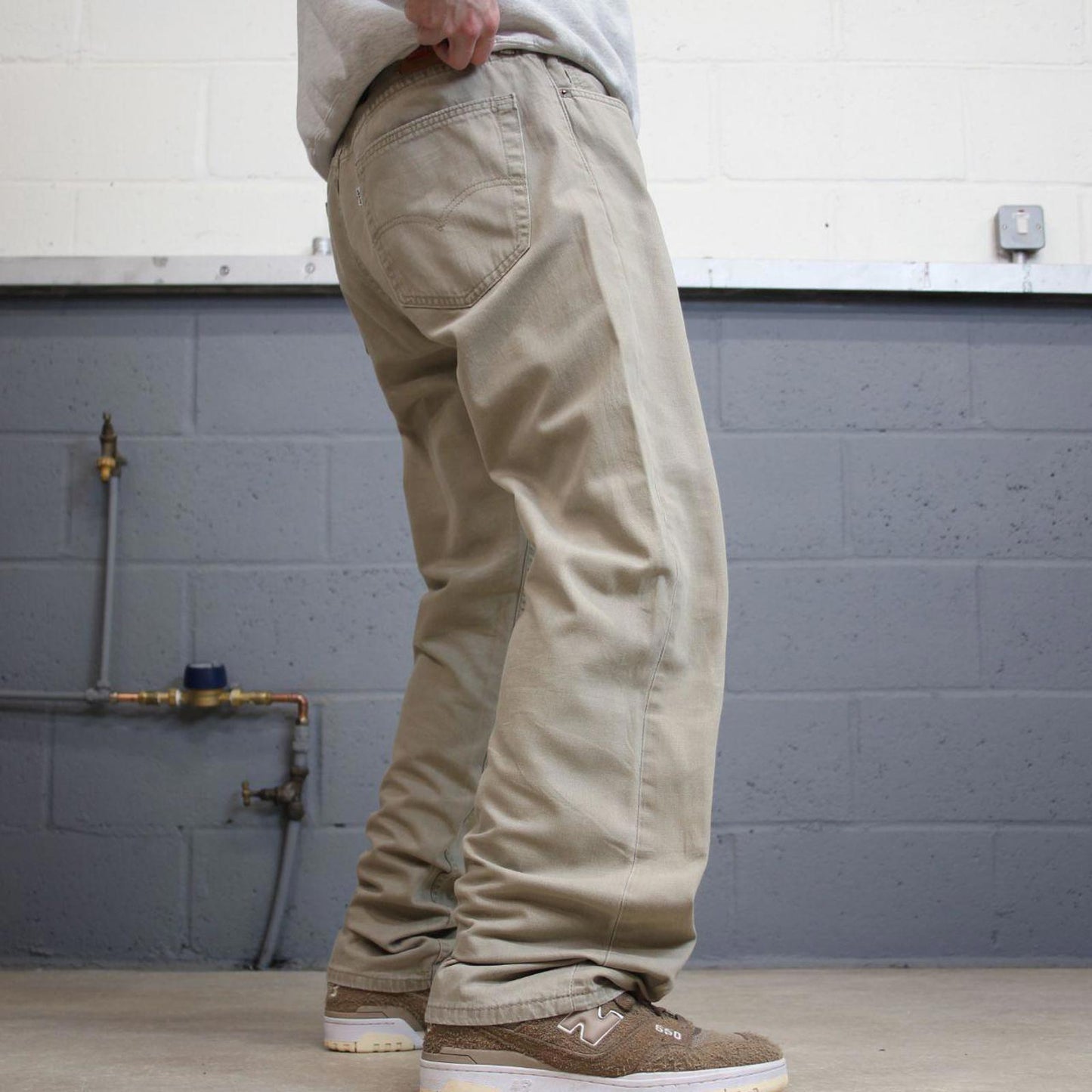 Levis 505 jeans straight leg W36L32 beige loose y2k style pants red tab logo