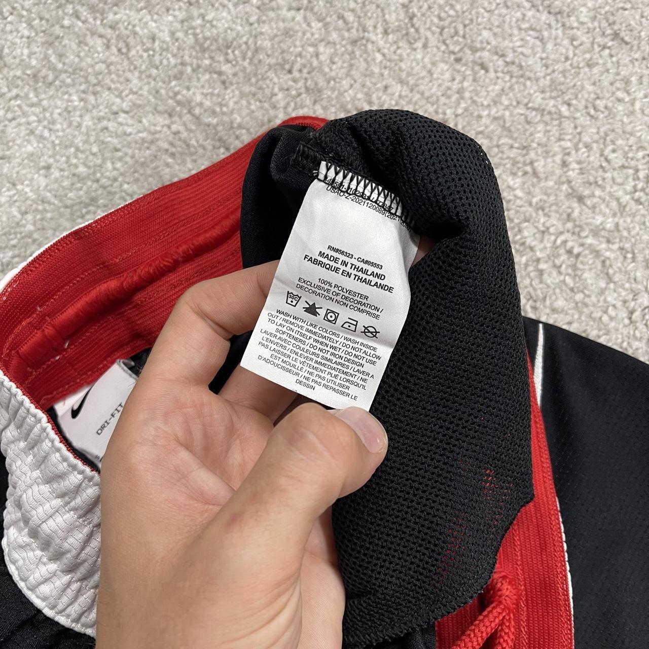 Nike sports shorts y2k black red Dri-Fit comfy floaty summer gym shorts