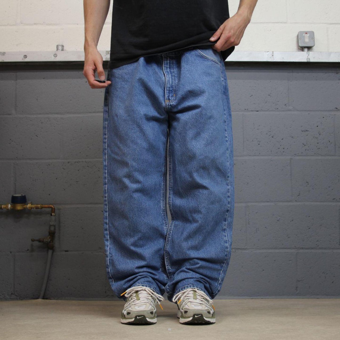 Carhartt jeans loose work pants blue 100% cotton denim skate style workwear pants
