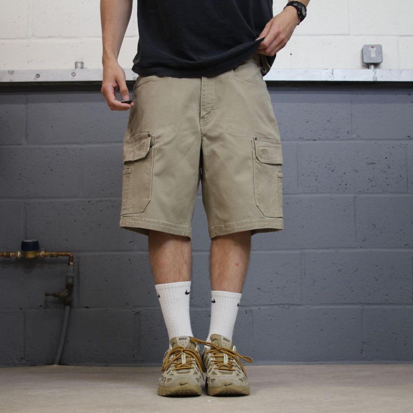 Duluth cargo shorts canvas carpenter Khaki beige Loose canvas skater style summer work shorts