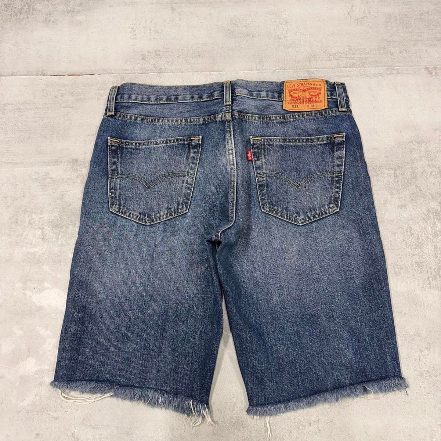 Mens Levi’s denim shorts W34