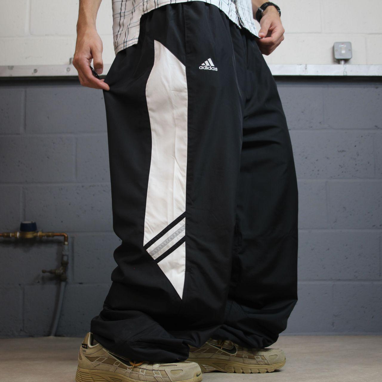 Y2K baggy Adidas tracksuit bottoms black 3XL Embroidered logo, pockets, drawstring waist