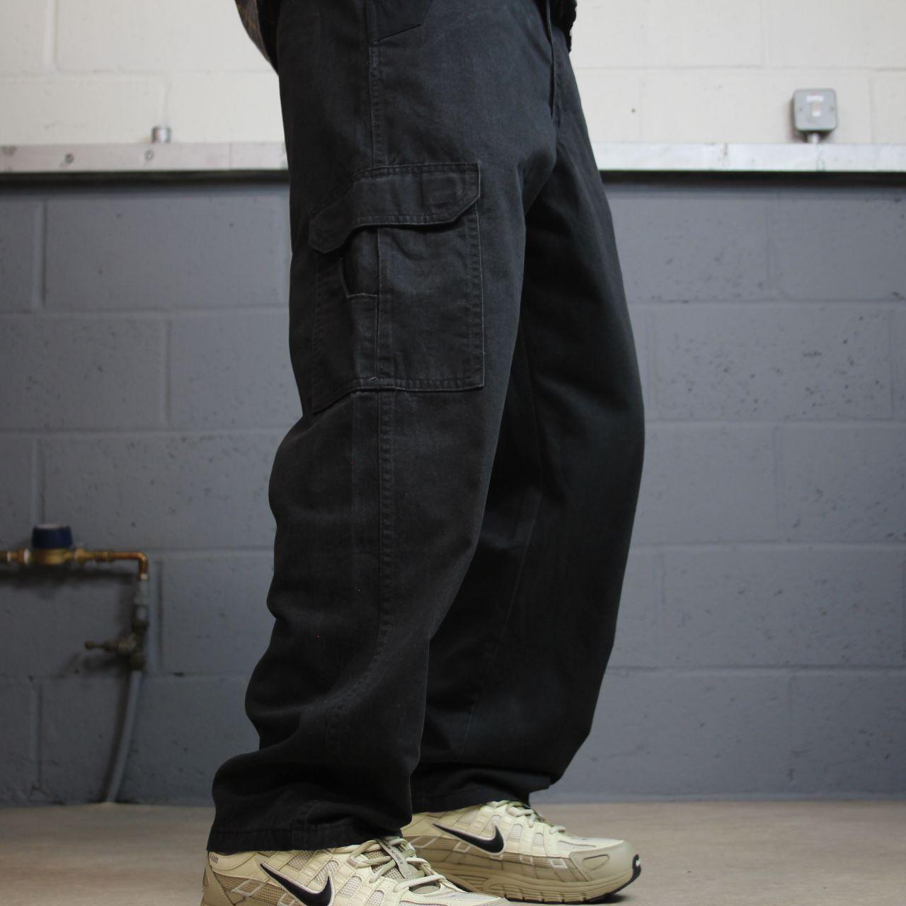 Wrangler cargo pants y2k black W34L30 Loose straight leg skater work pants