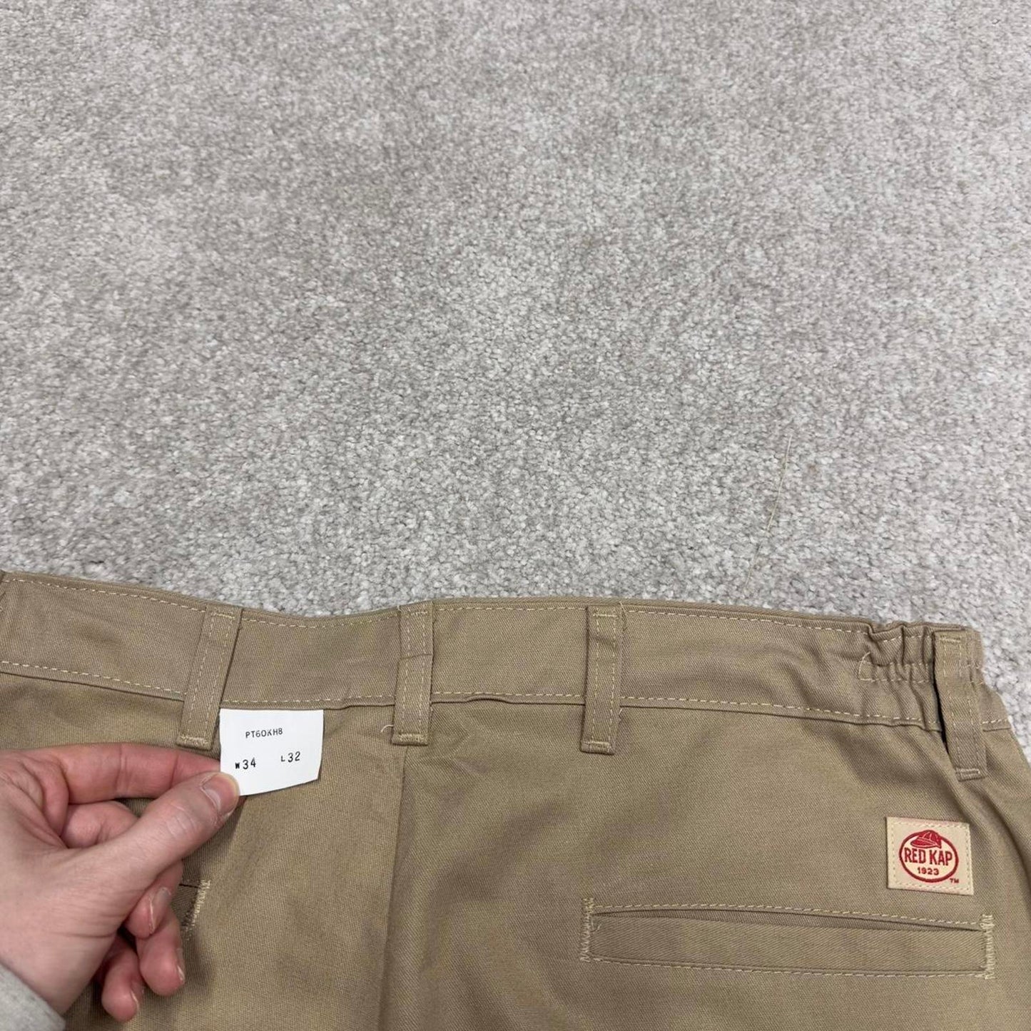 Vintage y2k baggy work pants beige Loose chino style skate trousers Red Kap workwear patch logo