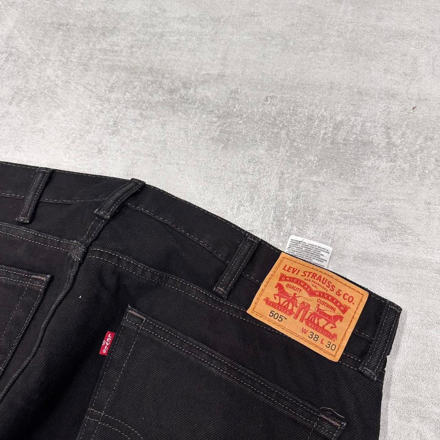 Black Levis 505 jeans W38 L30