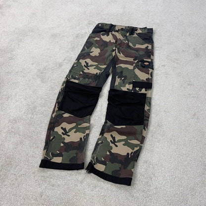 Camo Dickies cargo pants W30L32 faded green camouflage loose y2k style carpenter trousers