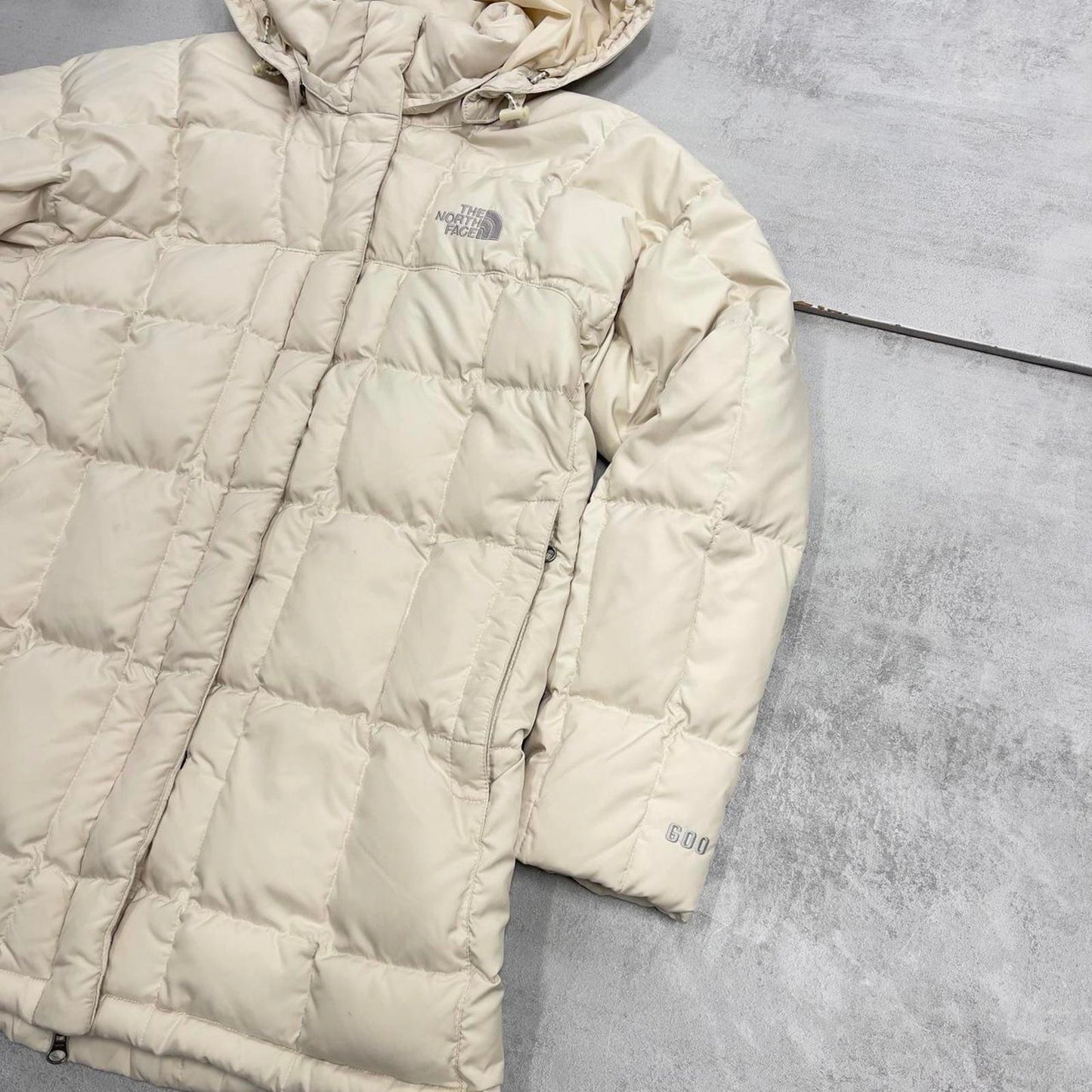 Women's North Face jacket M cream tnf 600 down hooded puffer coat