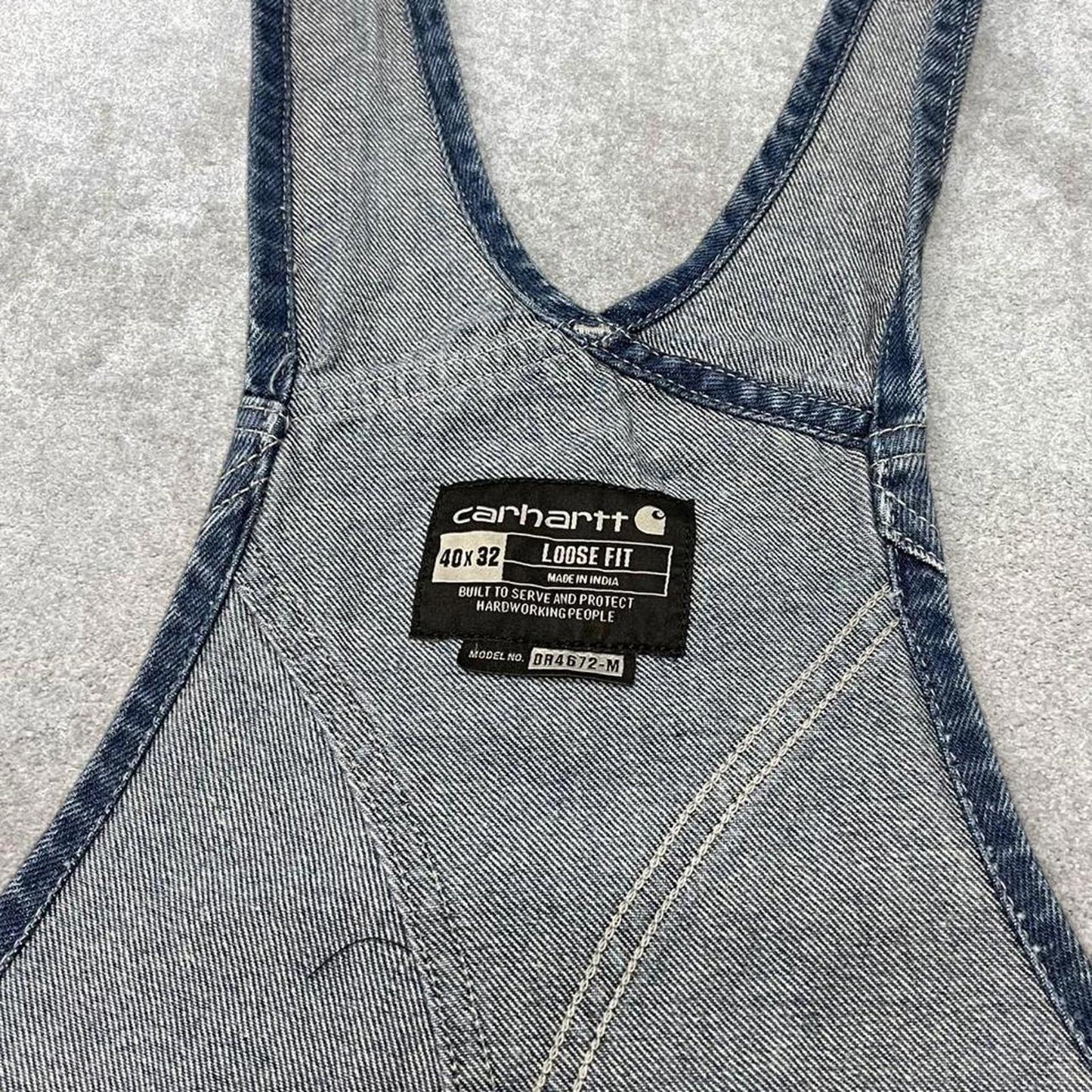 Vintage Carhartt dungarees W42L30 mens denim overalls blue utility bib & brace worker 90s skater