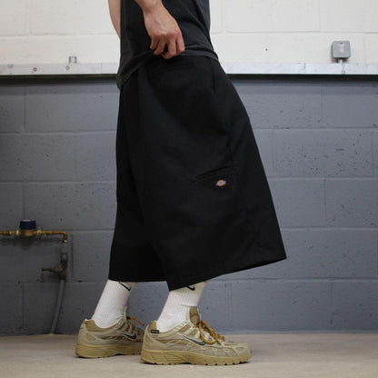 Dickies extra baggy chino shorts carpenter black Skater / surf style shorts long wide leg festival