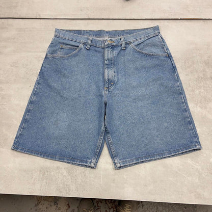 Blue Wrangler jorts W36