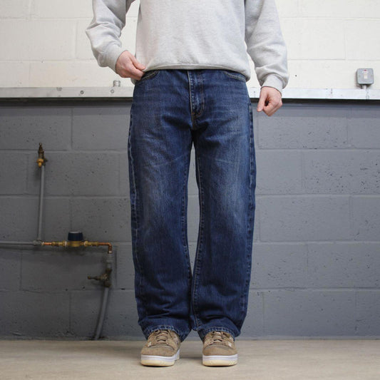 Vintage y2k Levis 505 jeans blue Casual style 5 pocket straight leg denim pants