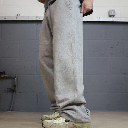 Under armour grey joggers loose leg large y2k Loose casual 2000s style jogging bottoms