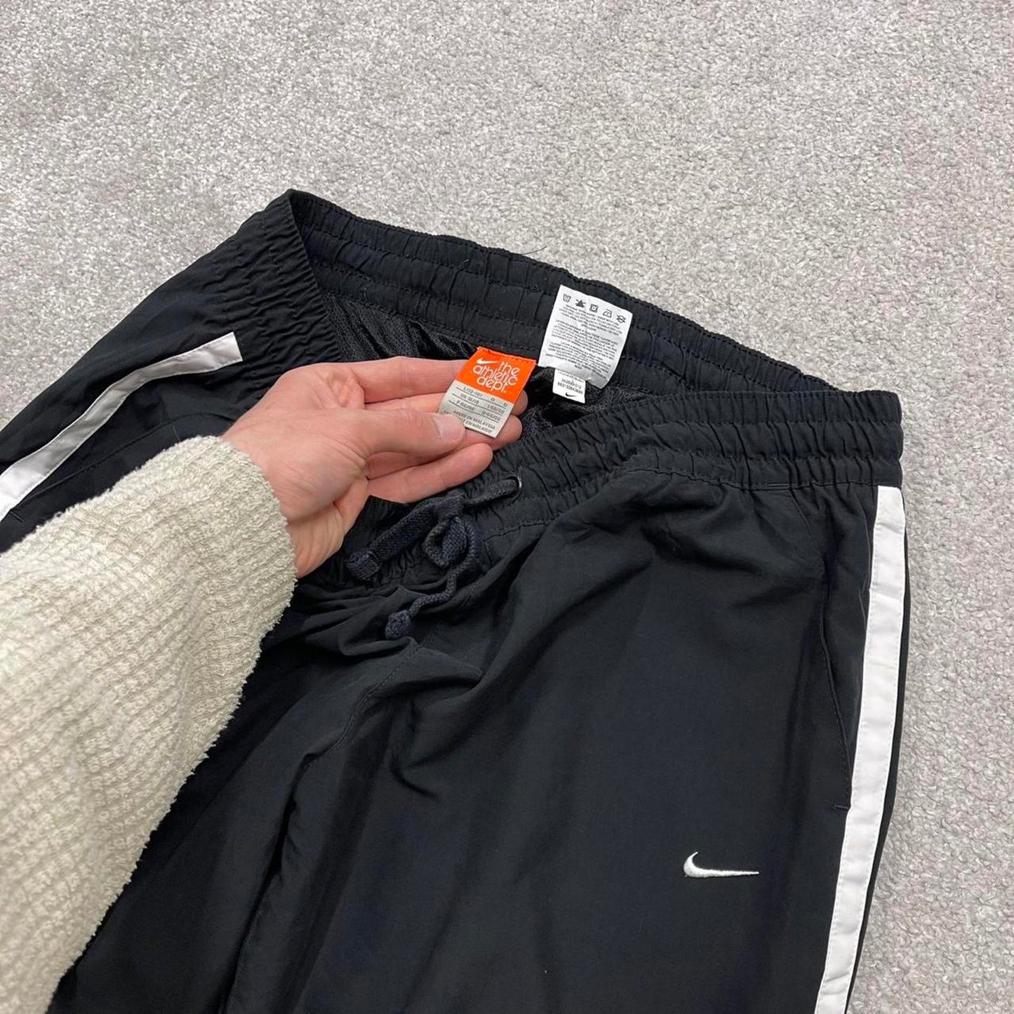 Y2k baggy Nike tracksuit bottoms wide leg black Loose lined embroidered striped track pants