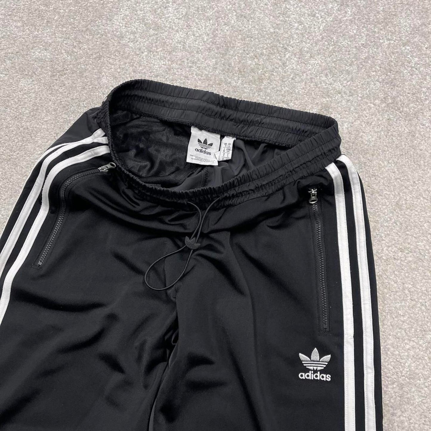 00s y2k Adidas tracksuit bottoms Black Small sportswear track pants gym wear