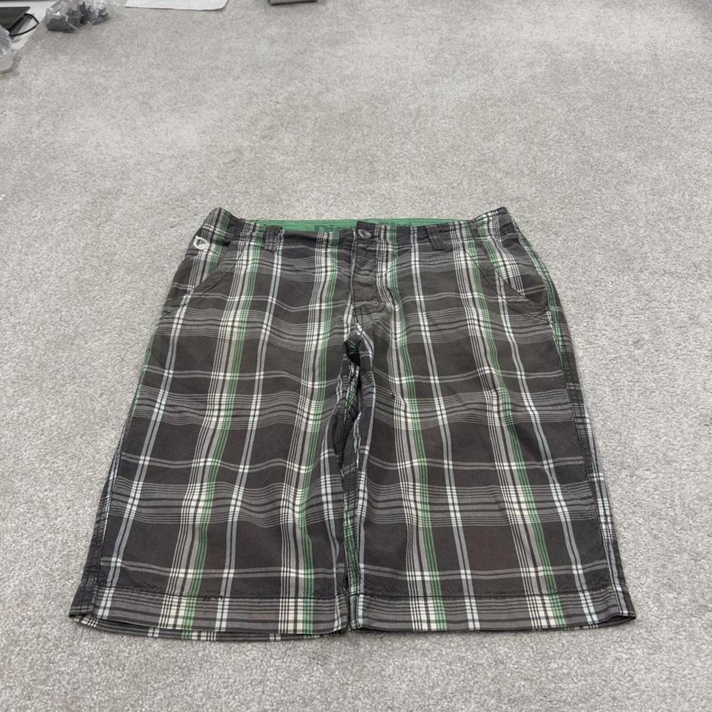 Checkered cargo shorts loose grey Lightweight check surf style shorts festival